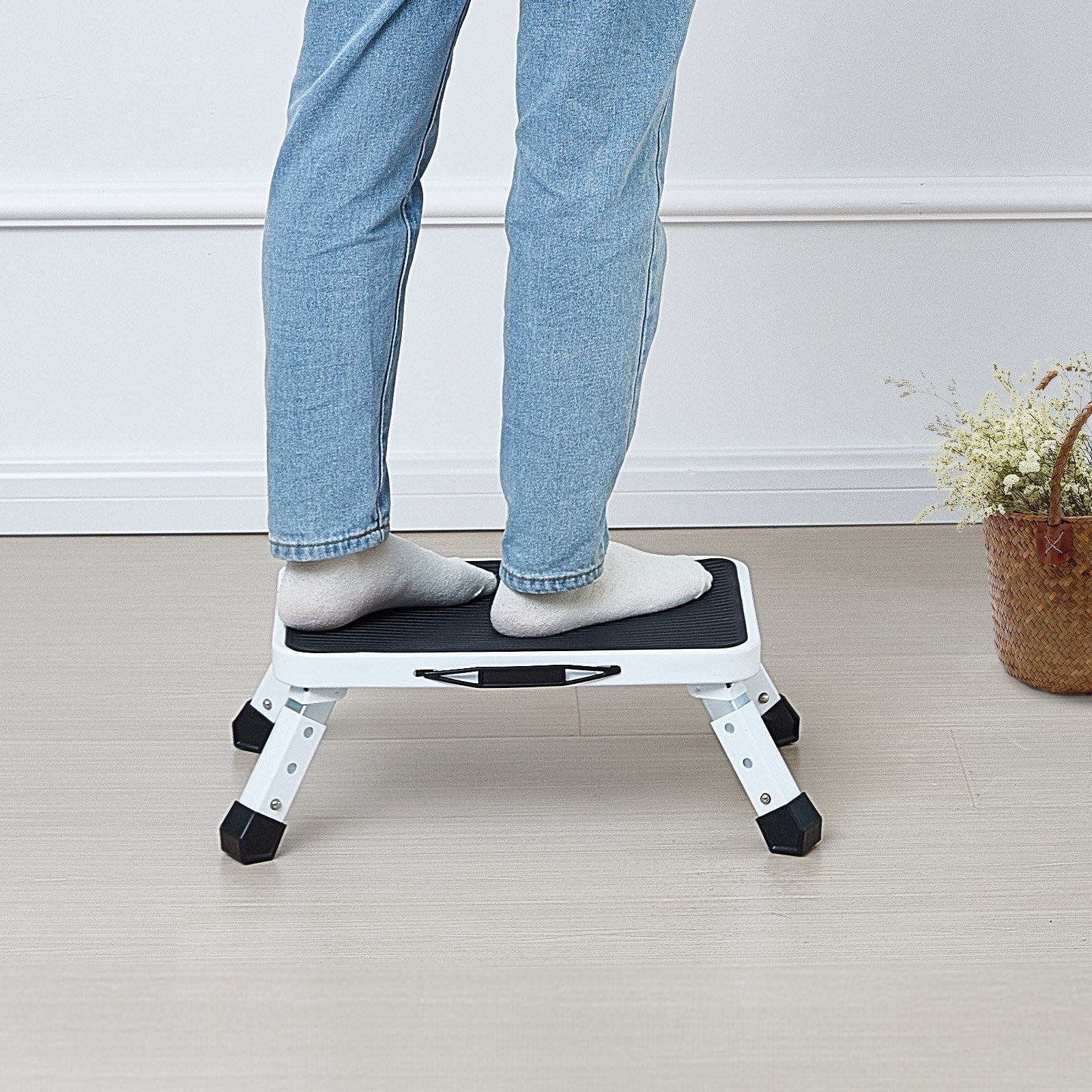 Mobility & Accessibility: VEVOR Step Stool 1-Step 150KG Capacity, Folding Steel Step Ladder 3 Adjustable Height, Portable Toddler Step Stools for Adults, Non-Slip Sturdy Step Ladders for Office, RVs, Pets, Bathrooms,Bedrooms