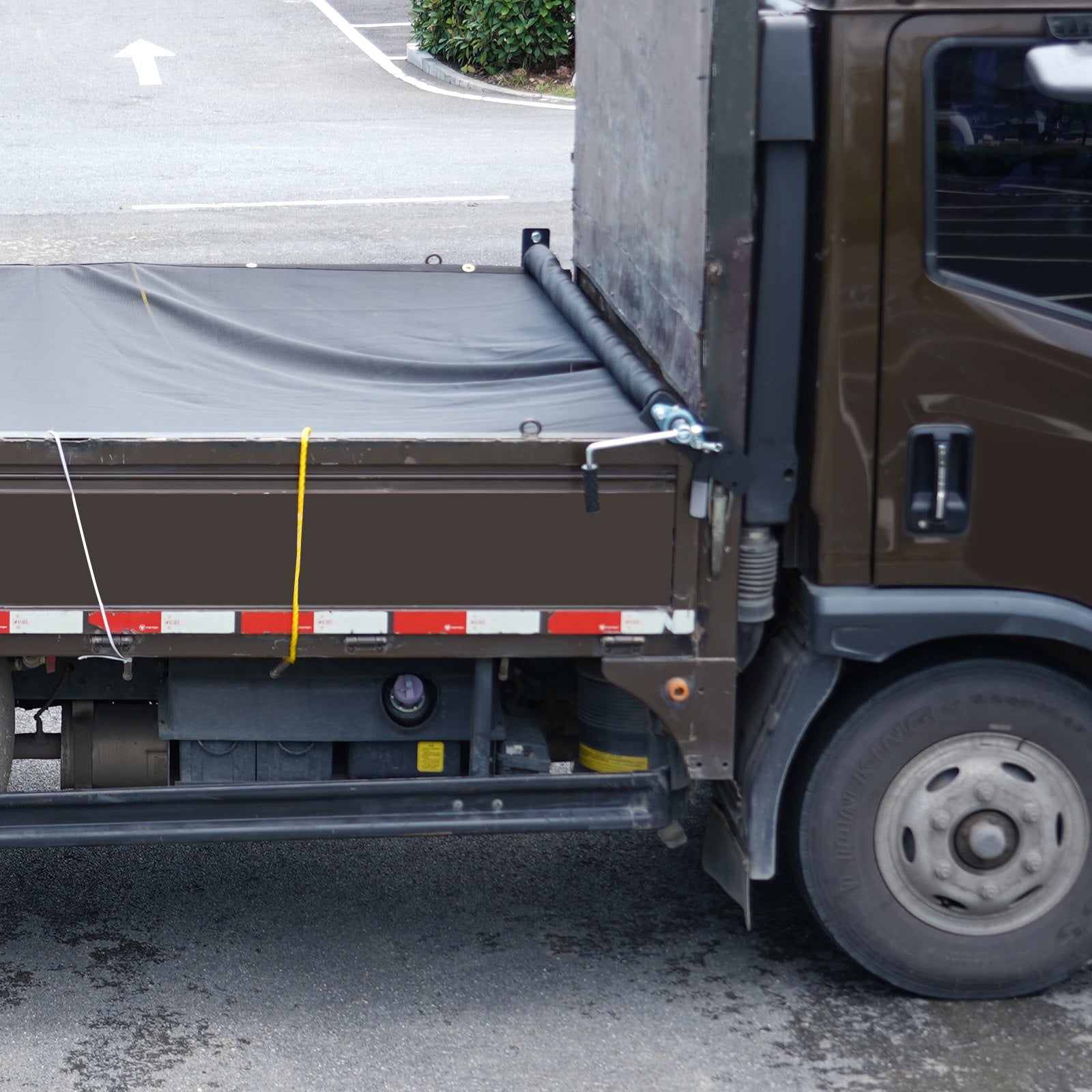 Caravan Accessories: VEVOR Hand Crank Tarp Roller Kit, 1.6-2.6 m Wide, Aluminum Alloy, Manual Cab Level Dump Truck Tarp Roller with 17.8 cm Sponge-Wrapped Handle, Perfect for Dump Trucks, Trailers, Trash Haulers (No Tarp)