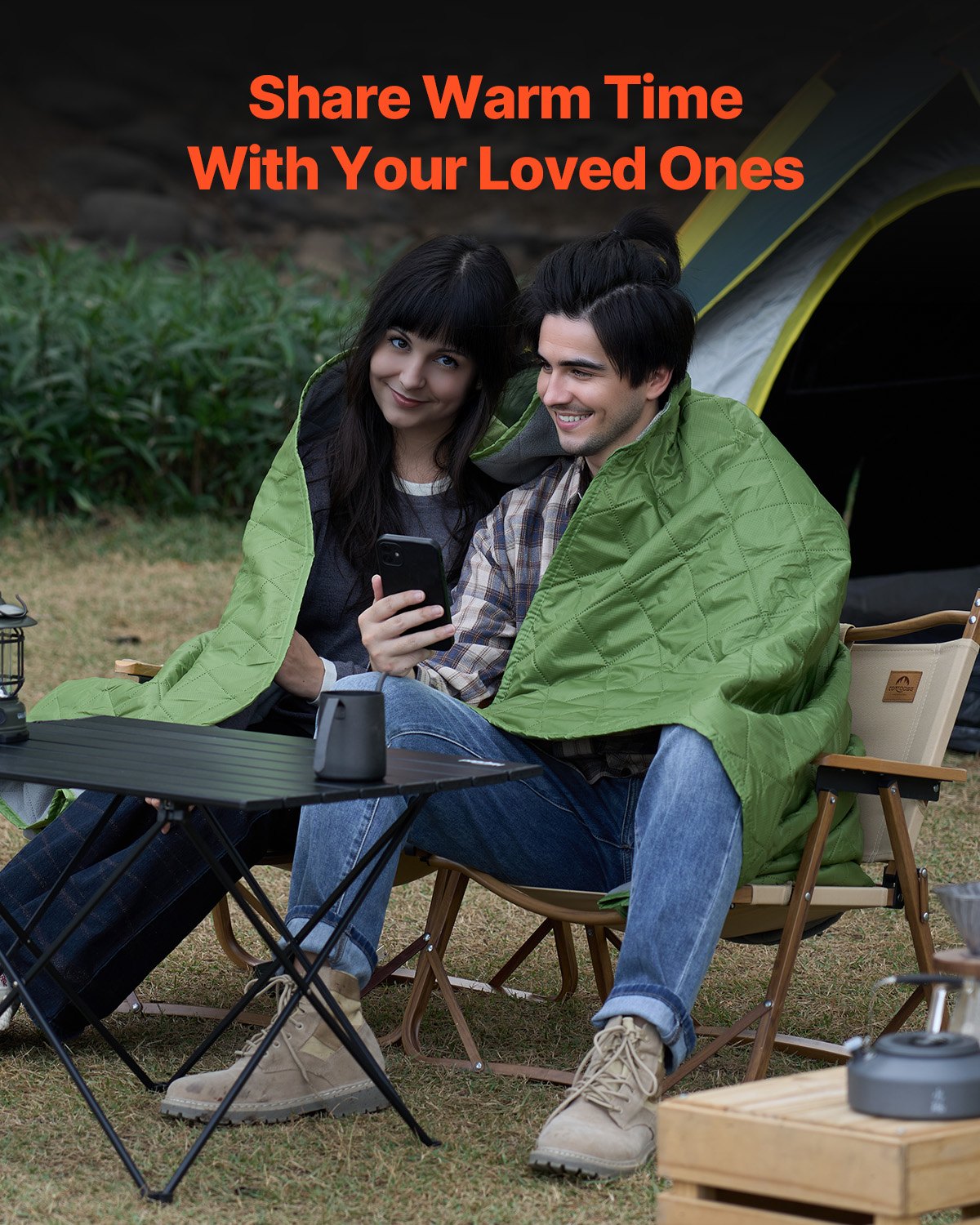 Blankets & Throws: VEVOR Camping Blanket 2.08 m x 1.4 m Warm Stadium Blanket 330GSM Outdoor Travel