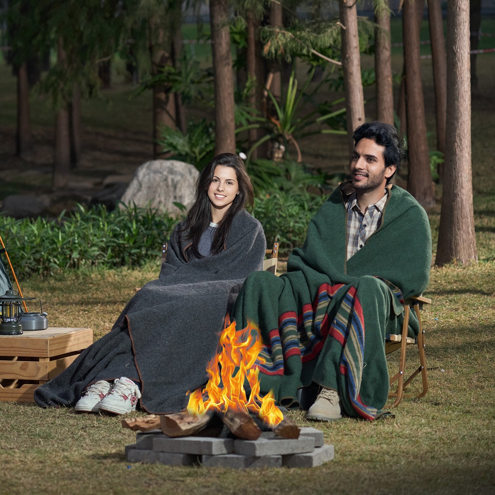 Blankets & Throws: VEVOR Wool Camping Blanket 1.62 m x 2.23 m for Camping Hiking Travel Texture