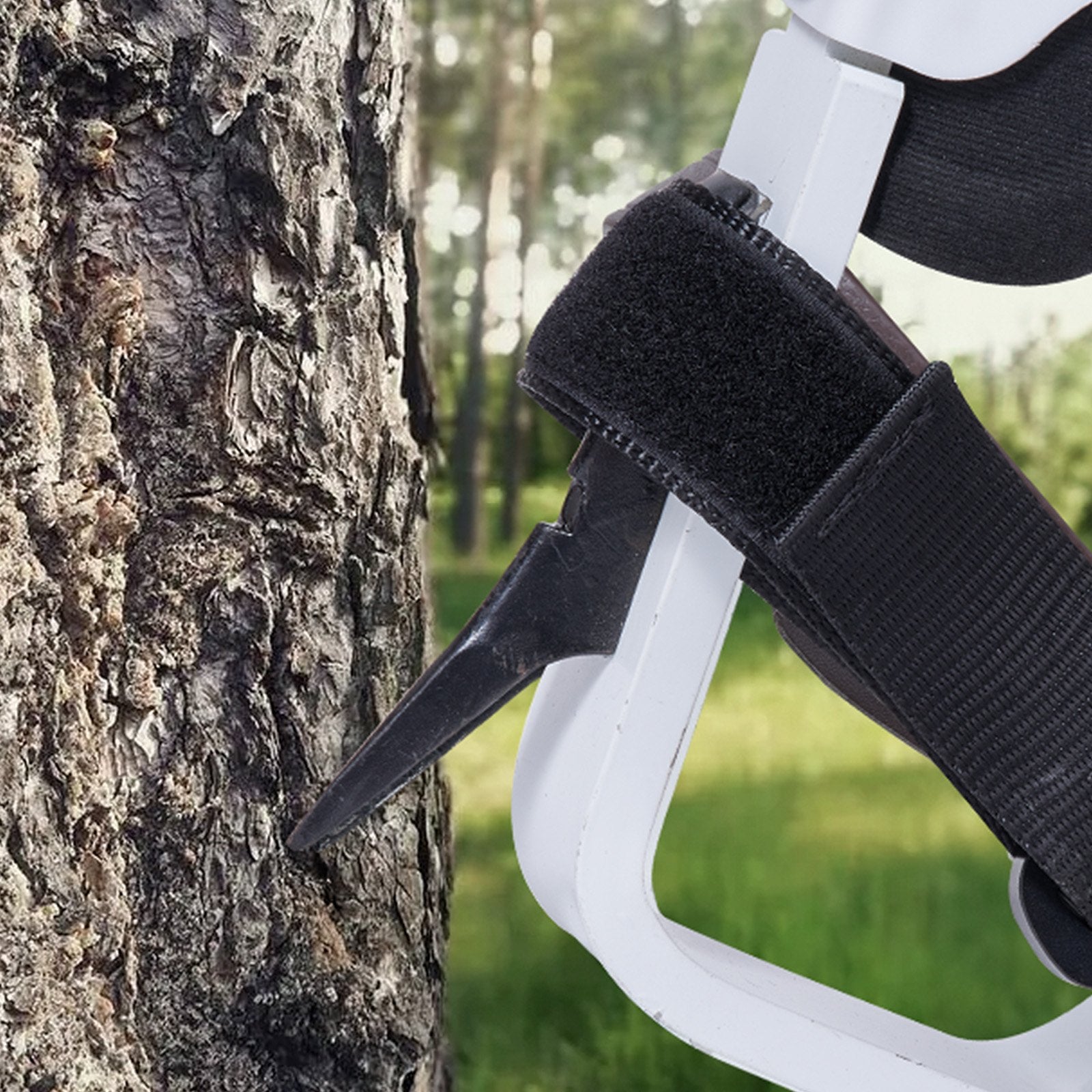 Outdoor Play Equipment: VEVOR Tree Climbing Spikes, 1 Pair Aluminum Climbing Spurs, 350lbs Load Capacity Tree Climbing Gear with Straps and Spike Protectors, Arborist Equipment for Climbers, Hunting, Fruit Picking, White