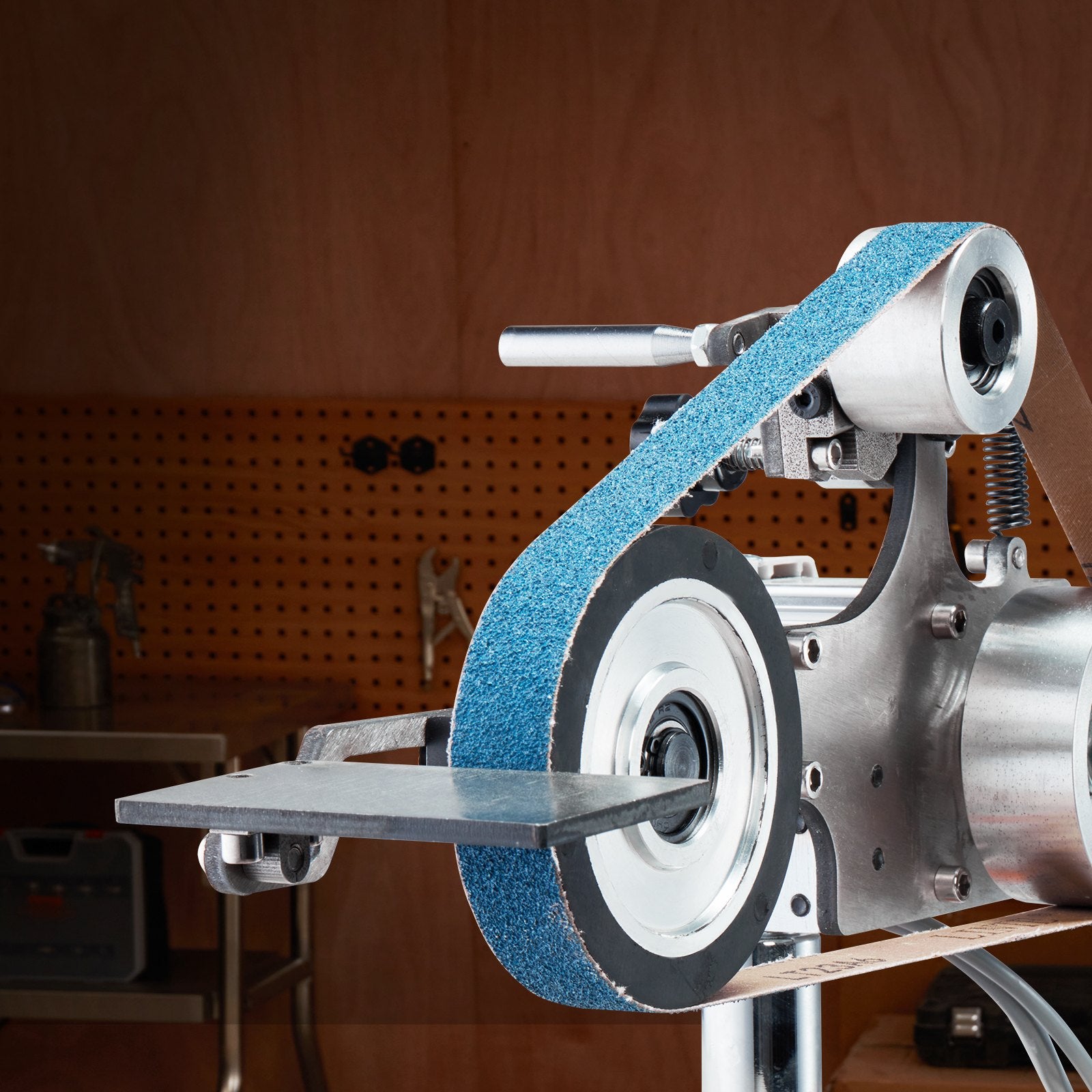 Desktops & Accessories: VEVOR Belt Grinder Sander, 30 x 1-Inch Variable Speed Belt Polisher with VFD, 550W Polishing Grinding Machine with 2 Grinding Moulds & 3PCS Sanding Belts for Metalworking, Knife Making