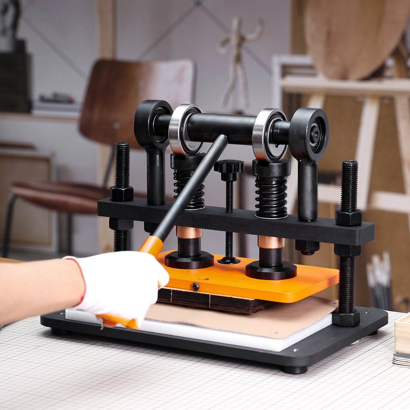 Cutters: VEVOR Leather Cutting Machine, 10.2 x 5.9 in Embossing Plate Manual Die Cutter, 0.47 in Pressure Stroke Leather Embossing Machine, Dual Guide Shafts Die Cut Machine for Various of Materials