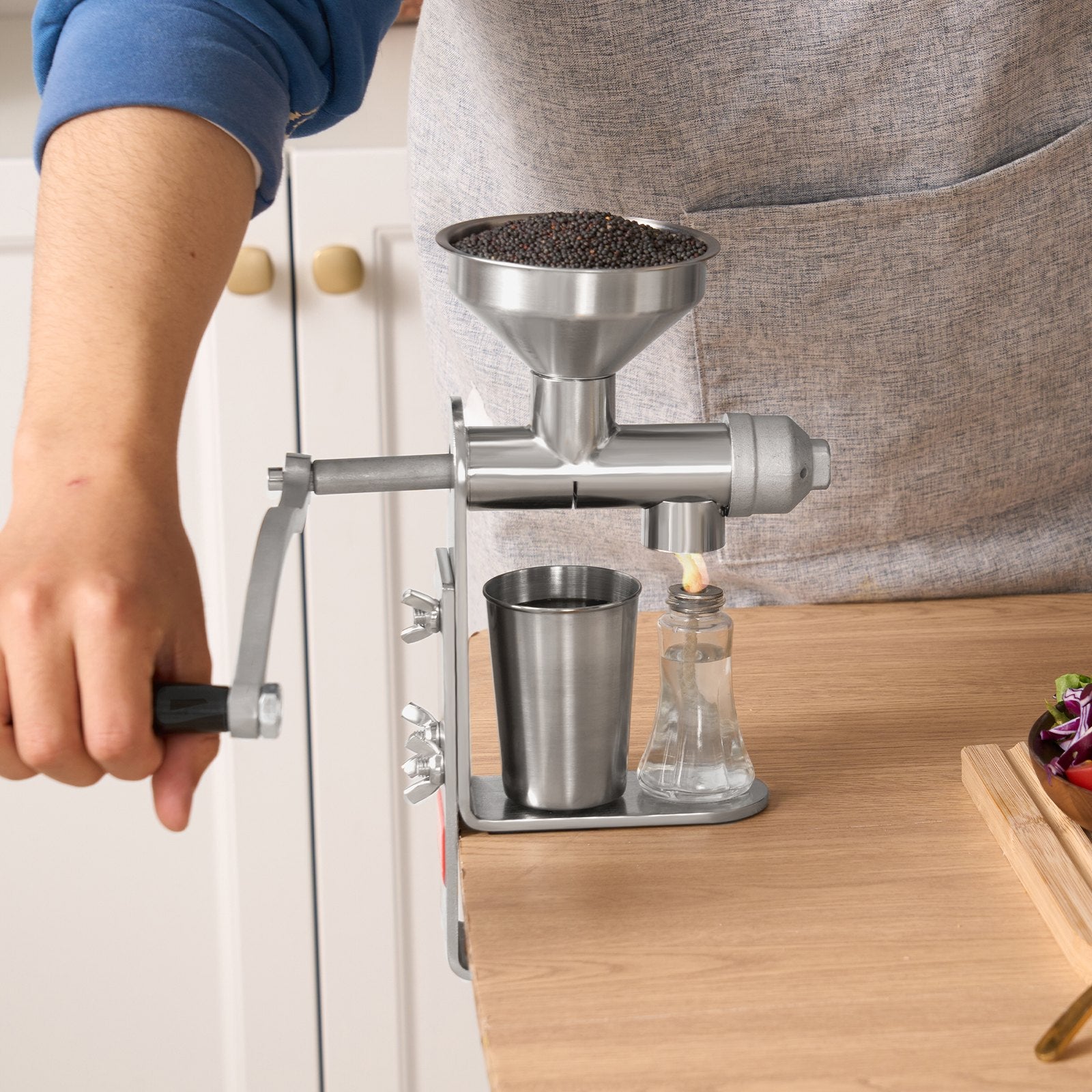 Food Storage: VEVOR Manual Oil Press Machine, Stainless Steel Oil Extractor Machine, Detachable Oil Presser for Effortless Cleaning, Household Oil Expeller for Pressing Peanuts, Sesame Seeds, Rapeseed, Tea Seeds