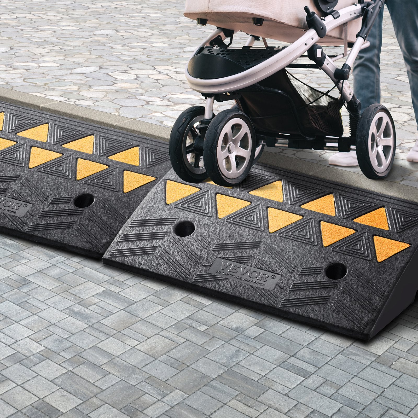 Automotive Loading Ramps: VEVOR Rubber Curb Ramp 2 Pack, 12.7 cm Rise Height Heavy-Duty 15 tons Load Capacity Threshold Ramps, Driveway Ramps with Stable Grid Structure for Cars, Wheelchairs, Bikes, Motorcycles