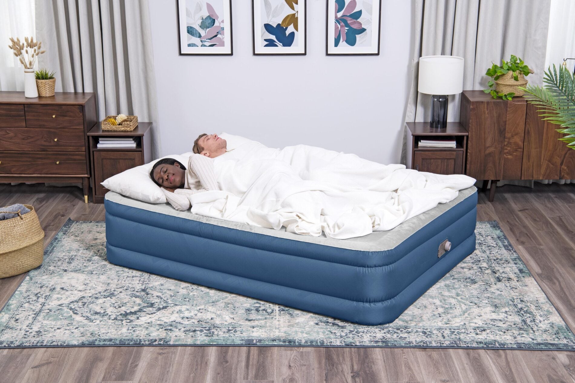 Inflatable Mattresses: Bestway 2.03m x 1.52m x 46cm Fortech Snugable Top Air Inflatable Mattress Queen Built-in AC Pump