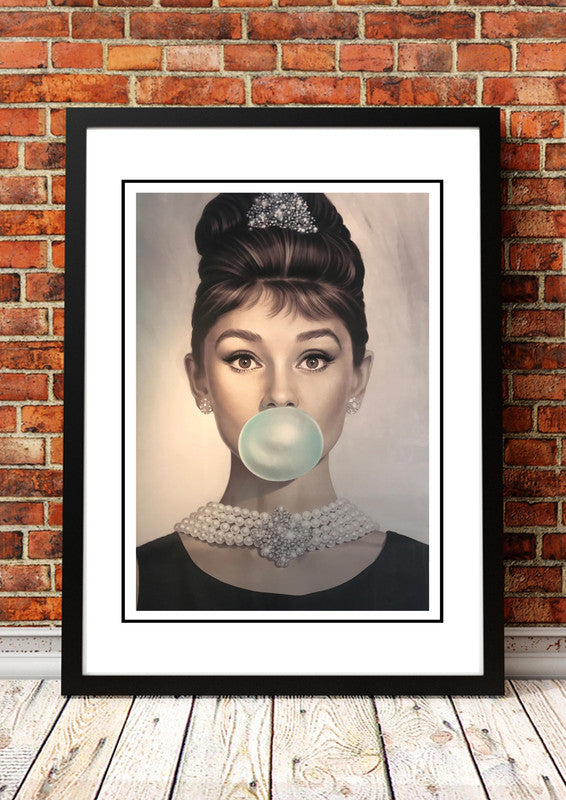 Posters, Paintings & Prints: Audrey Hepburn ‘Bubblegum’ Pop Art Poster - Framed A4